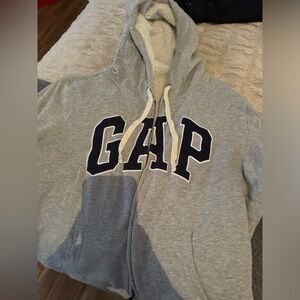 men’s gap hoodie